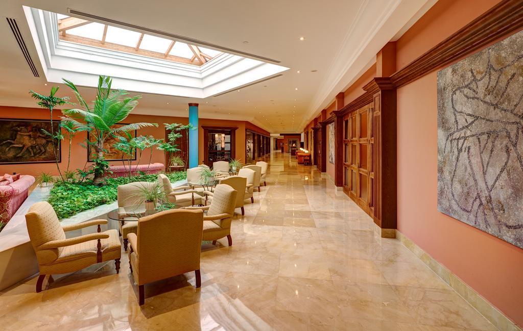 Hipotels Barrosa Palace & Spa Chiclana de la Frontera Exterior photo Lobby